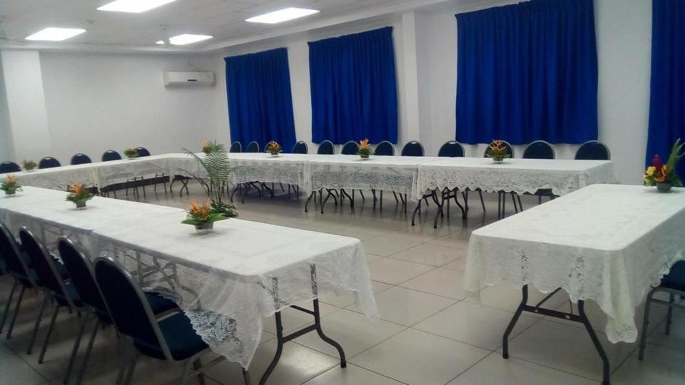 Tungi Colonnade Hotel Nuku'alofa Dış mekan fotoğraf