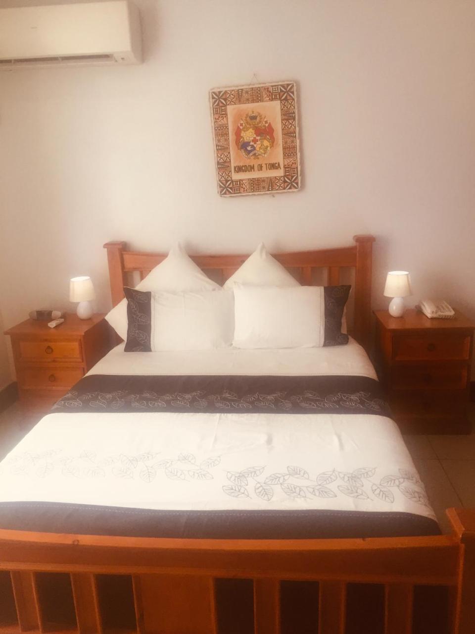 Tungi Colonnade Hotel Nuku'alofa Dış mekan fotoğraf